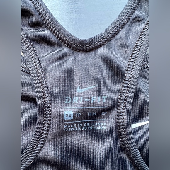 Nike Dri-Fit Black Athletic Activewear Racerback Sports Bra size XS EUC - Picture 4 of 4
